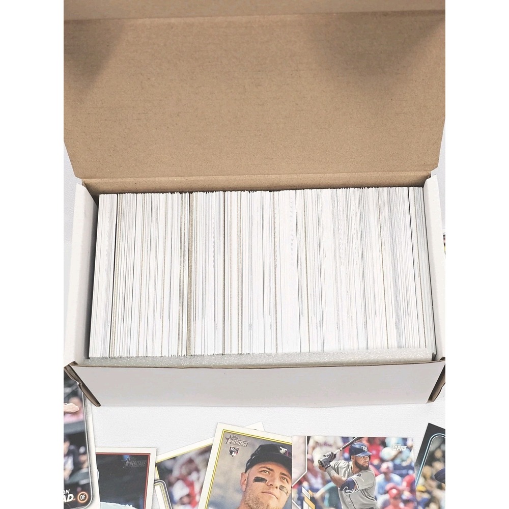 275 Baseball Card Random Lot With Inserts, Rookies, Parallels, And More - Picture 5 of 5